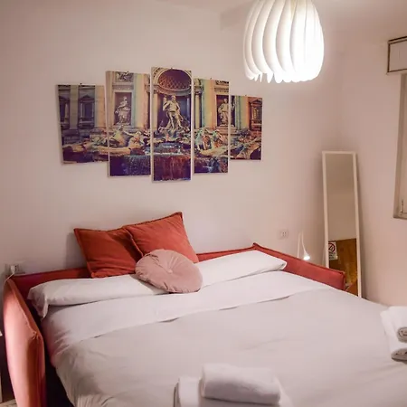 Domus Massimiliani Guesthouse-3